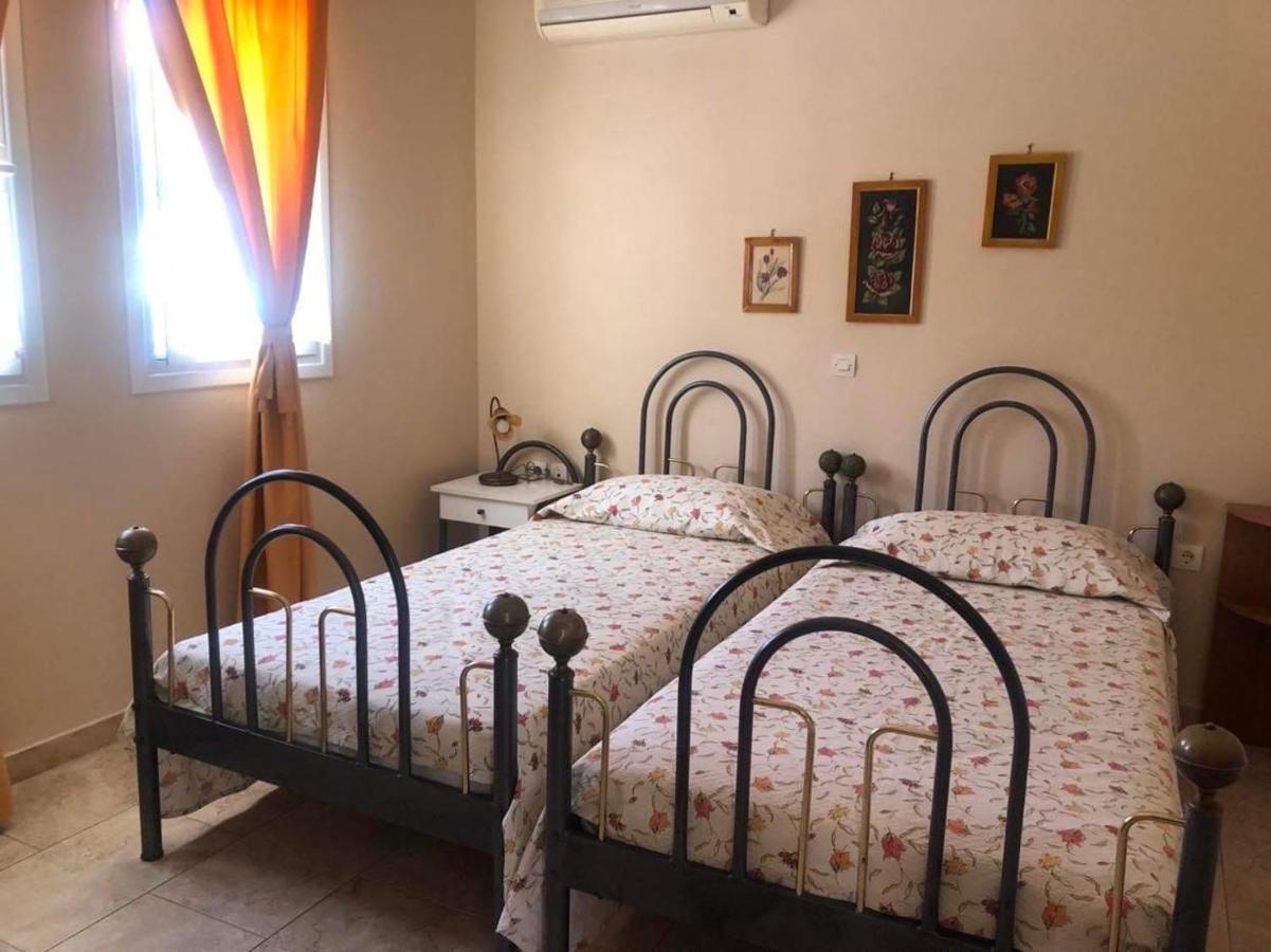 La Sirena Hotel Argászi Kültér fotó